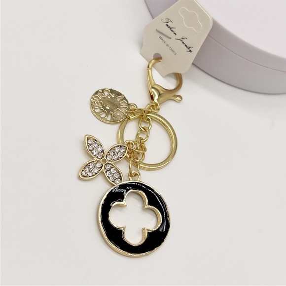 🐵BEAUTIFUL CHARMS KEYCHAIN ALL NEW 🐵 - Picture 3 of 13